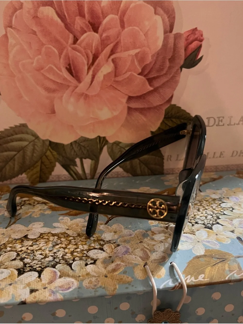 Tory Burch sage green Gloss Logo large cat eye Sunglasses